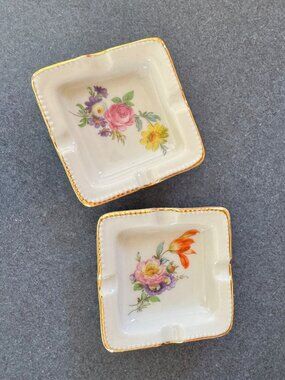 Vintage set of boudior floral print ashtrays